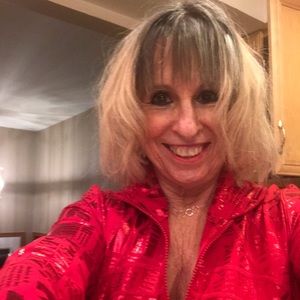 Meet your Posher, Carla